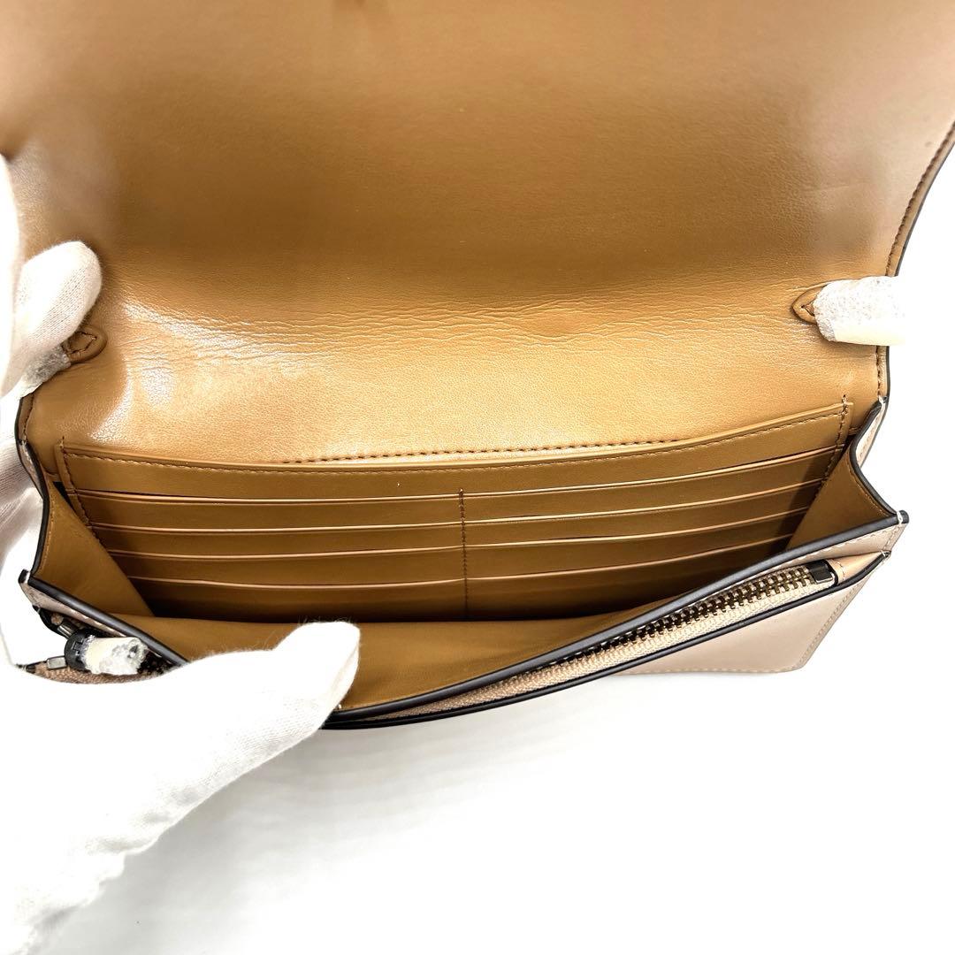 未使用☆ コーチ ショルダーバッグ 財布　ハート型 ピンク