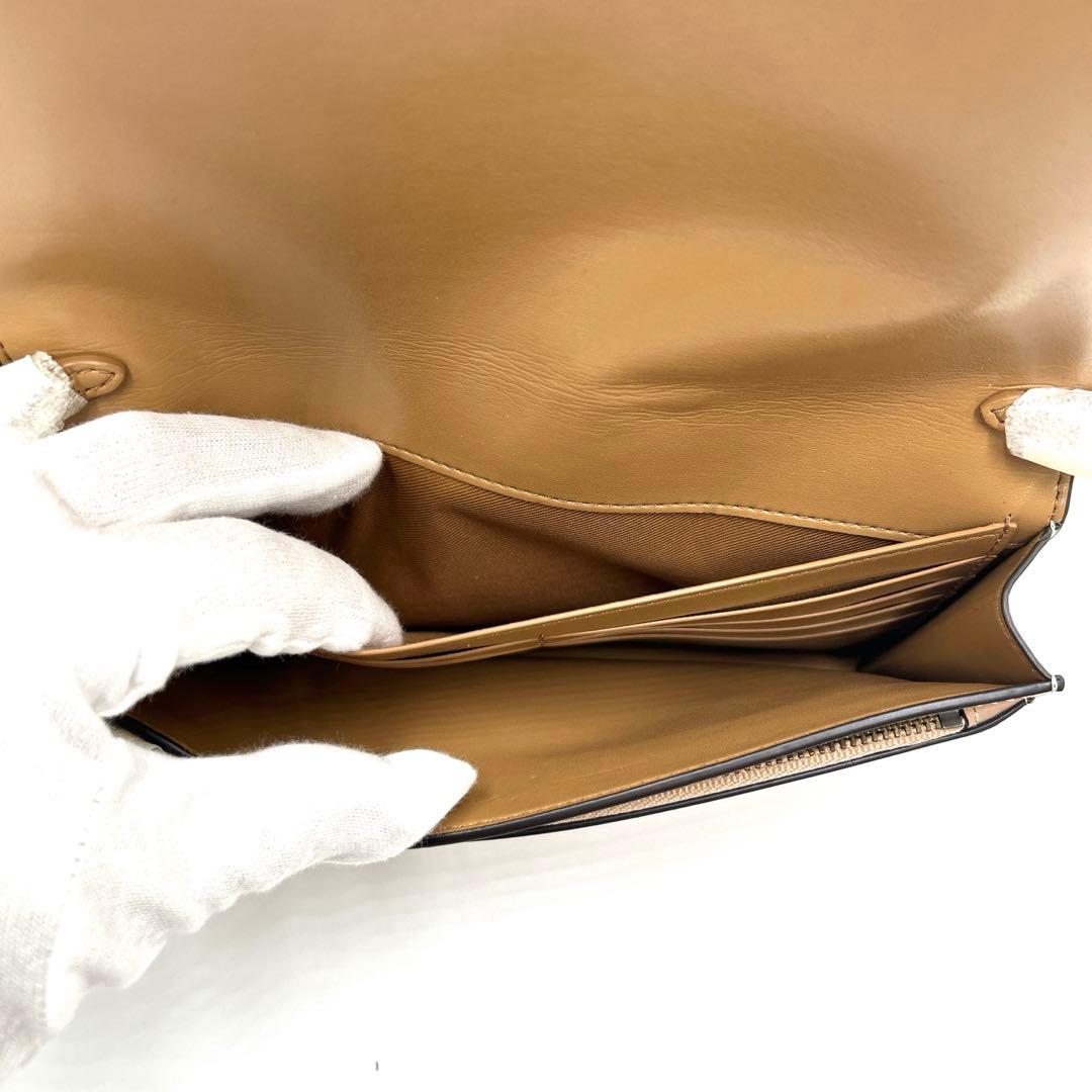 未使用☆ コーチ ショルダーバッグ 財布　ハート型 ピンク