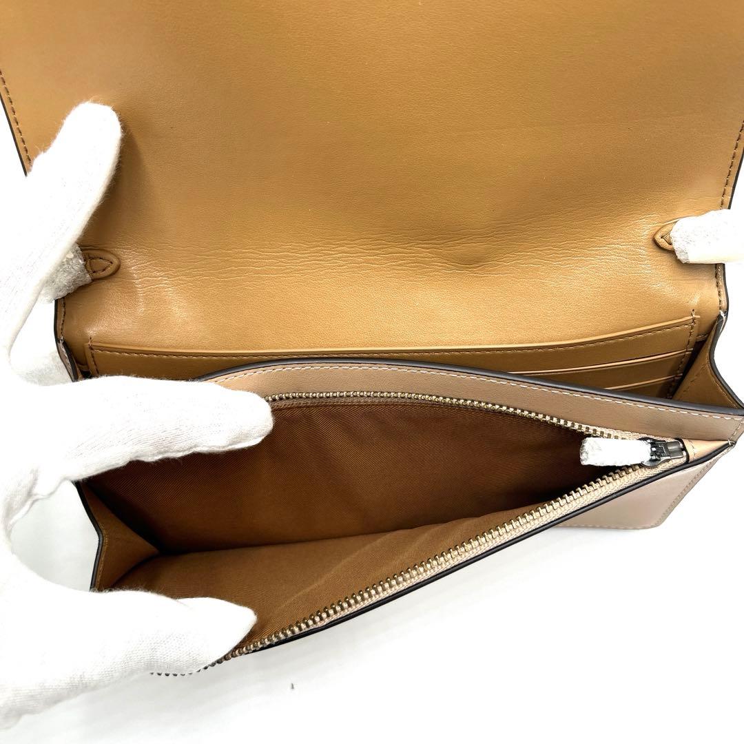 未使用☆ コーチ ショルダーバッグ 財布　ハート型 ピンク