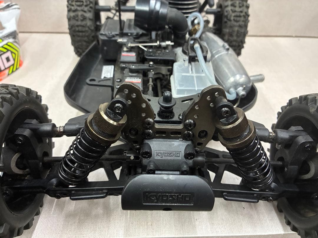 KYOSHO INFERNO NEO 3.0 ラジコンカー