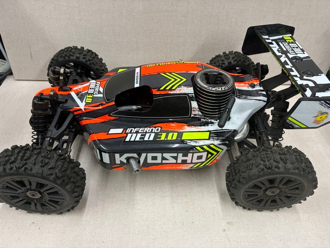 KYOSHO INFERNO NEO 3.0 ラジコンカー