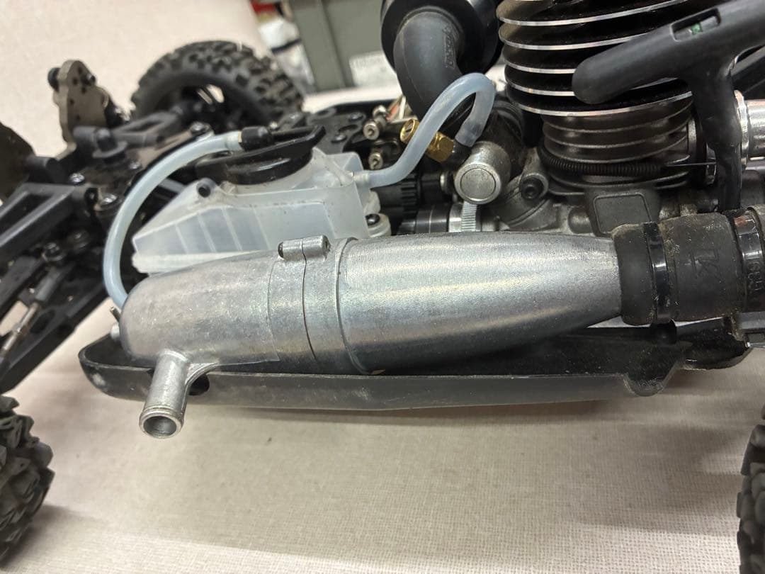 KYOSHO INFERNO NEO 3.0 ラジコンカー