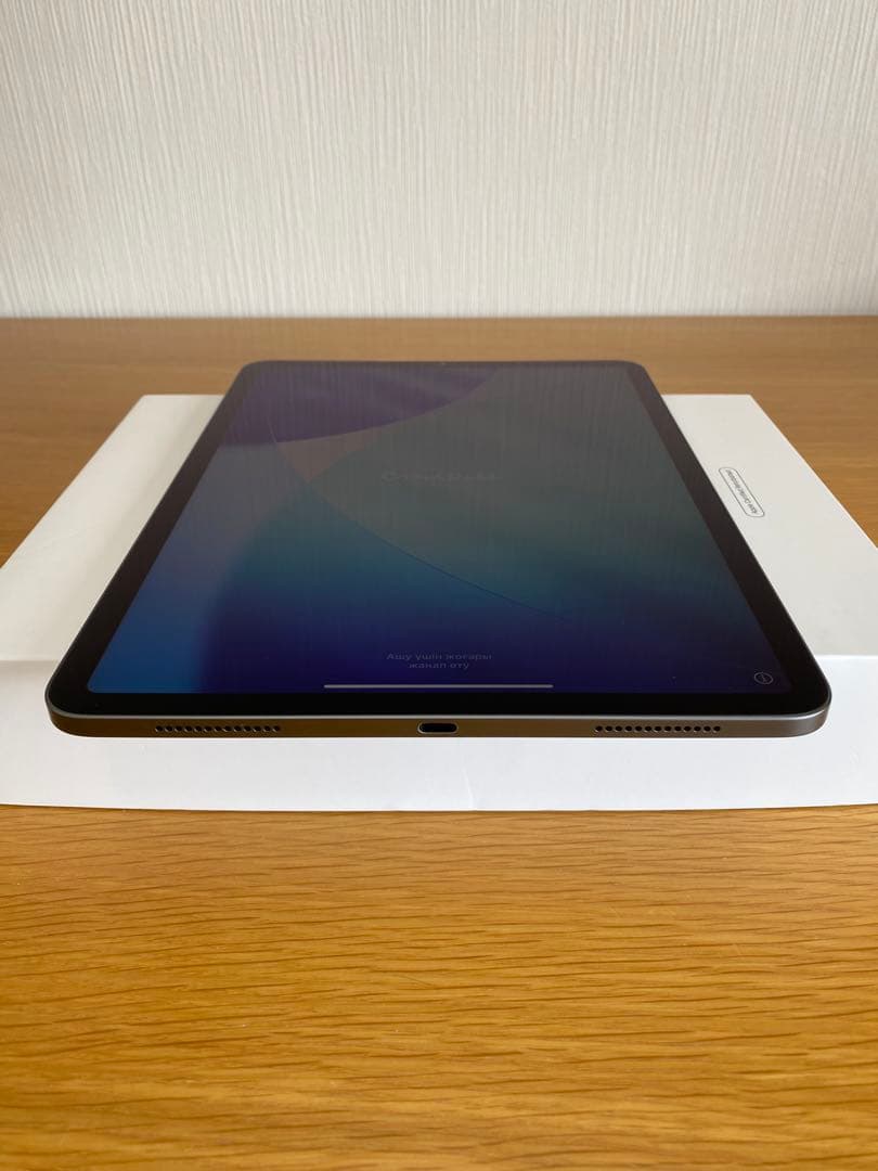 【未使用に近い】iPad Pro 11インチ バッテリー98％　iPad 本体