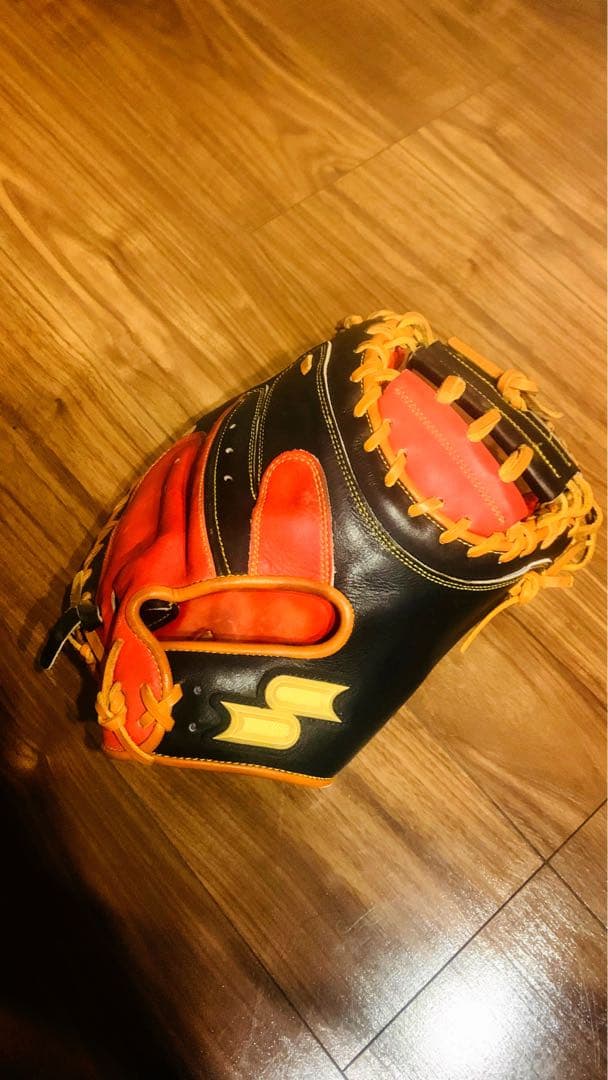 SSKプロエッジ　軟式グローブ 黒/レッド