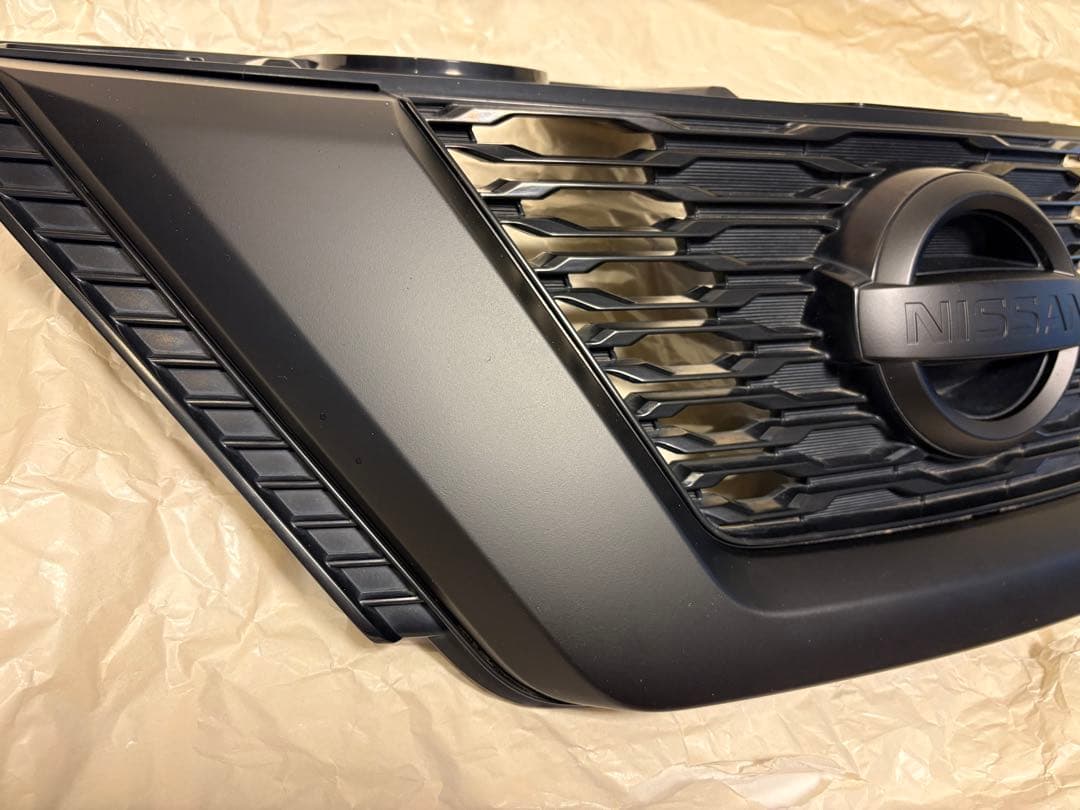 nicoo 日産　T32 後期　フロントグリル　ブラック塗装