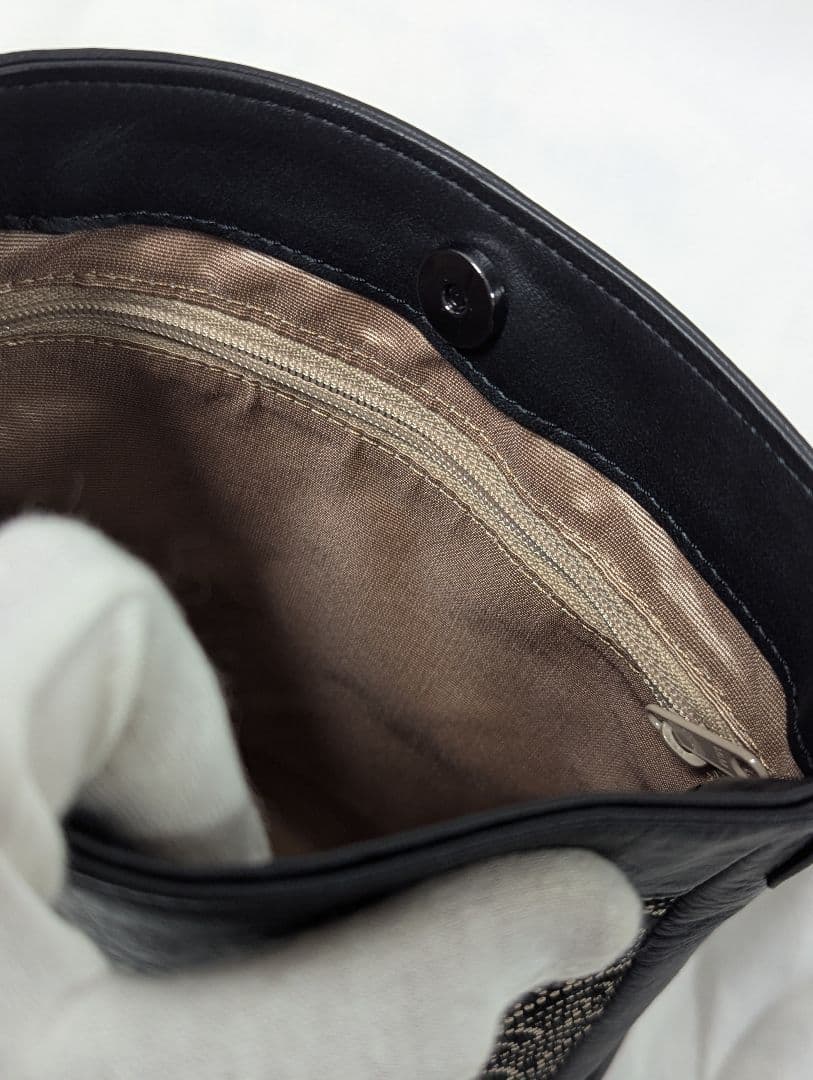 ☆最終価格☆　印伝　ショルダーバッグ