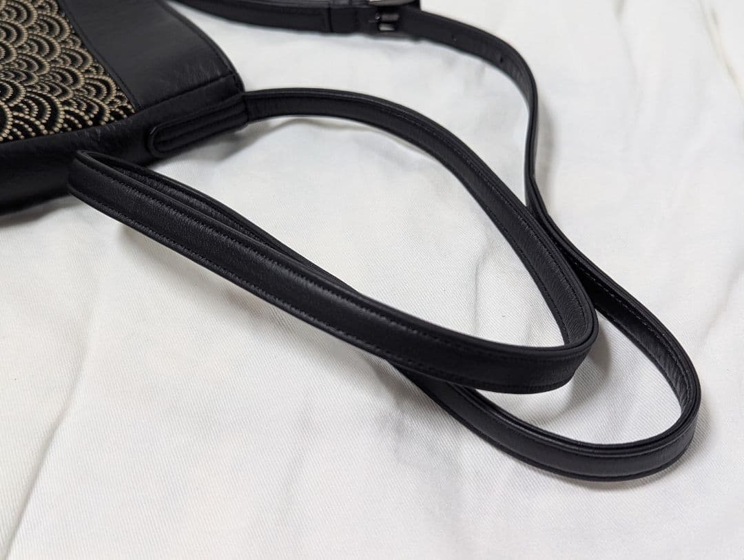 ☆最終価格☆　印伝　ショルダーバッグ