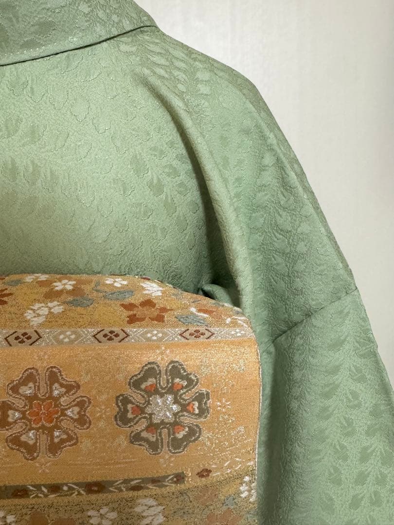 ＜松坂屋＞扱い　辻が花模様織り出し色無地着物