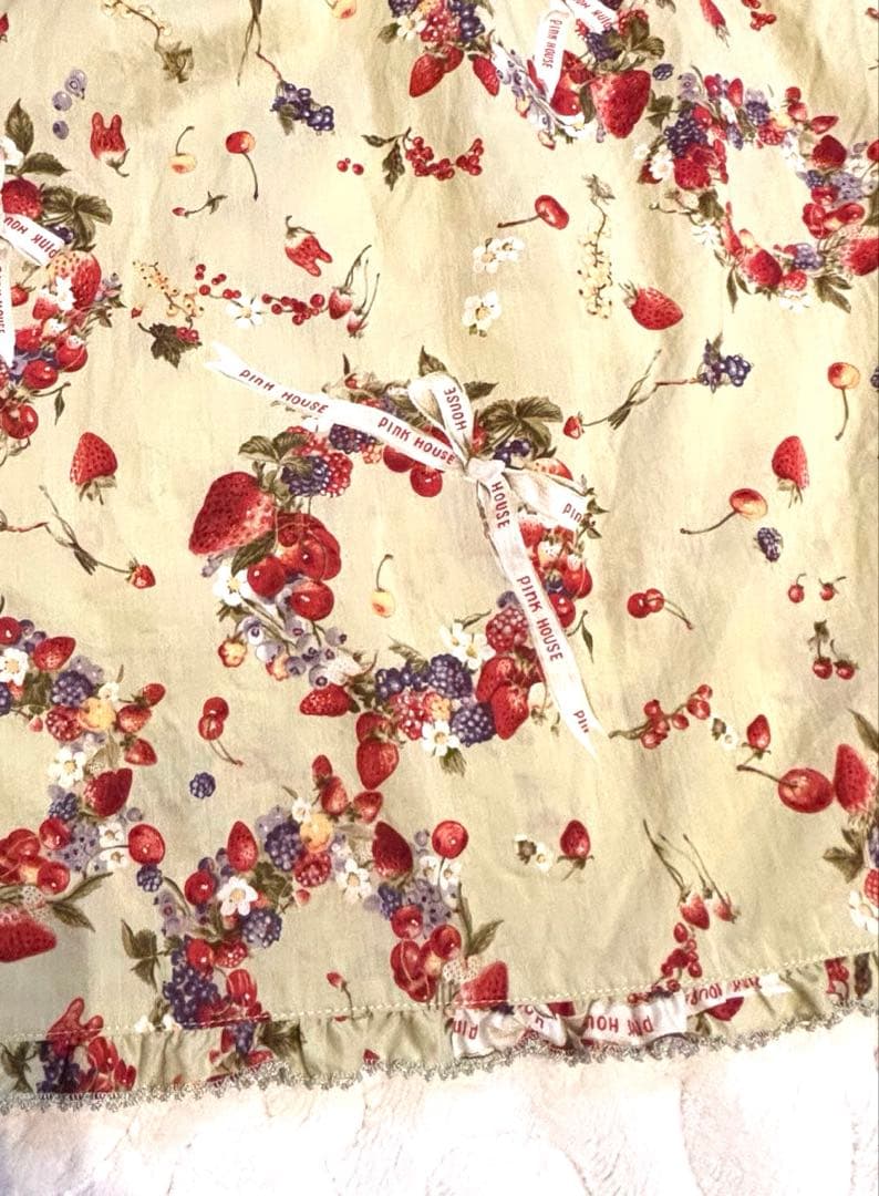 ピンクハウス♡苺リース　オリーブグリーン ミニワンピース