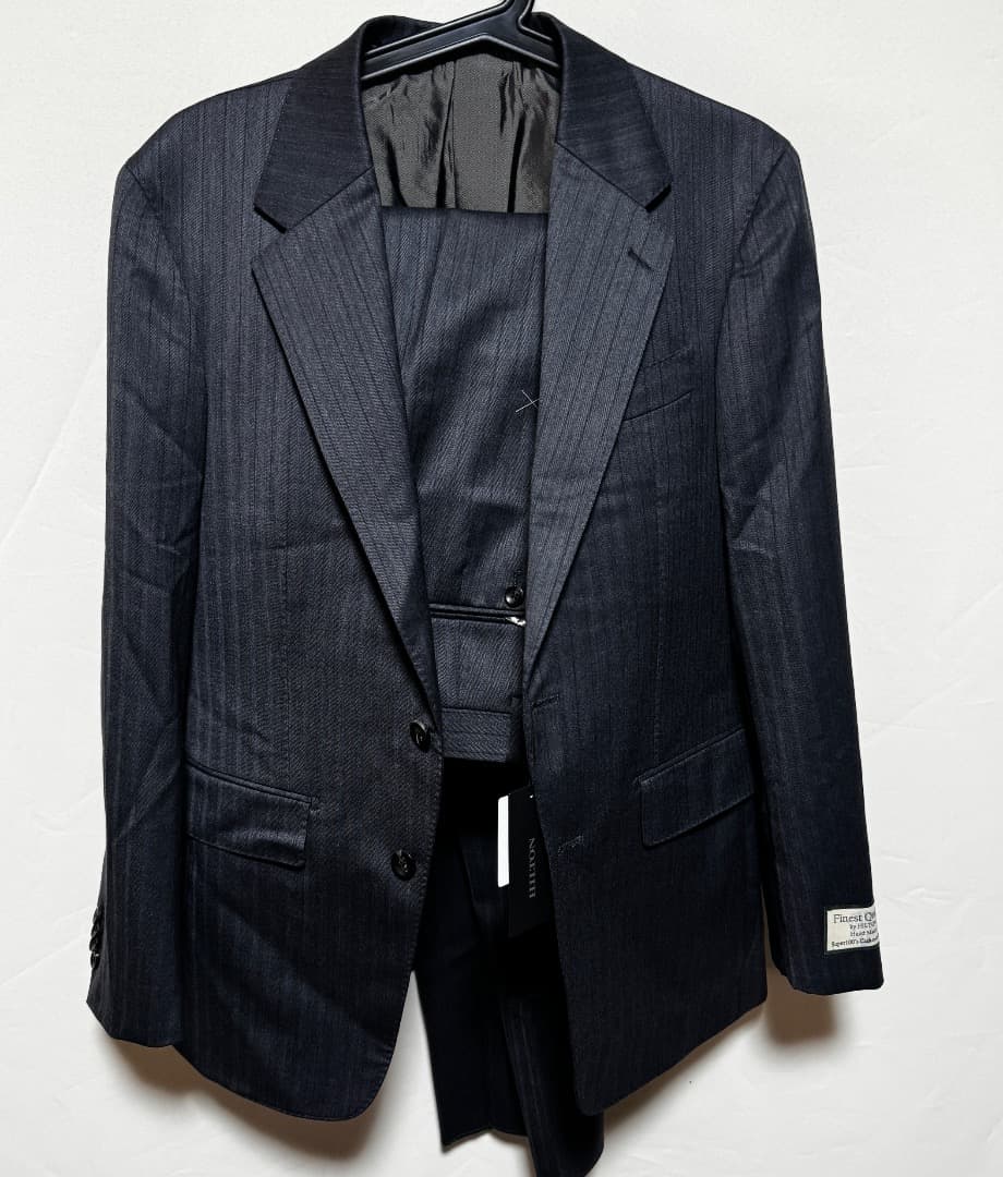 HILTON プレミアムスタイリッシュスーツ A25V4443 A5 新品