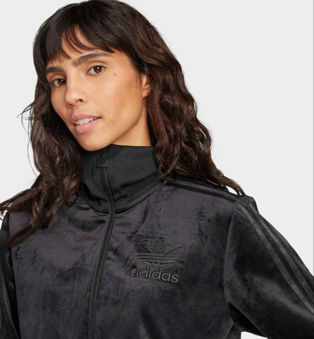新品タグ付き　ベロア トラックジャケット adidasOriginals