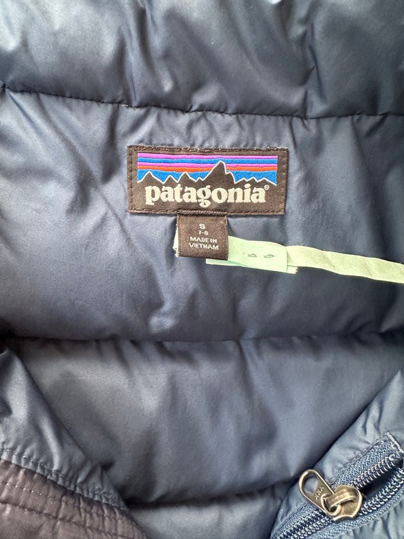 パタゴニア　ダウンジャンパー　キッズS(120-130cm)
