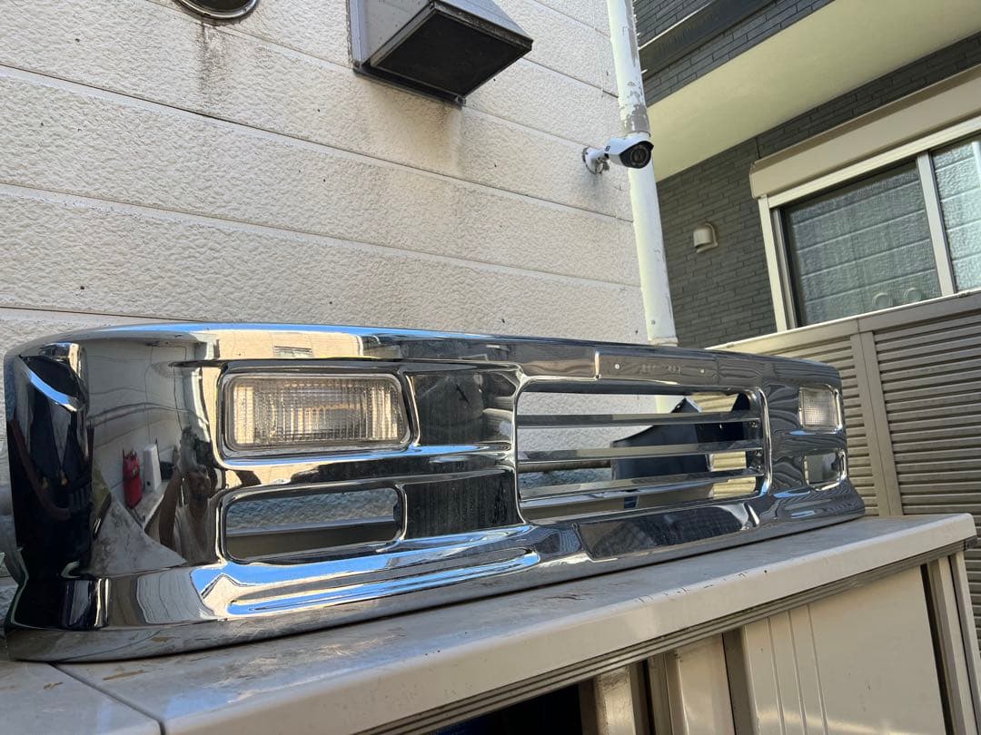 エルフ　トラック　クロームバンパー ライト付き