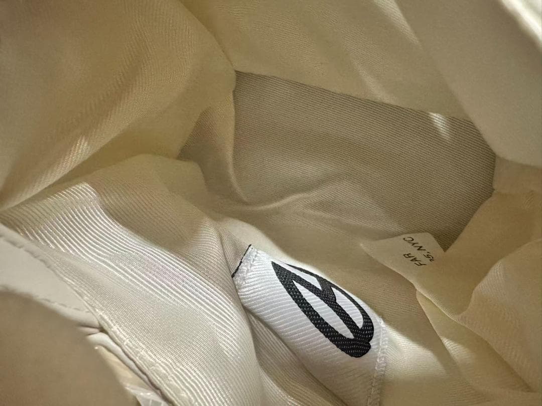 Telfar ホワイトショルダーバッグ 17cm