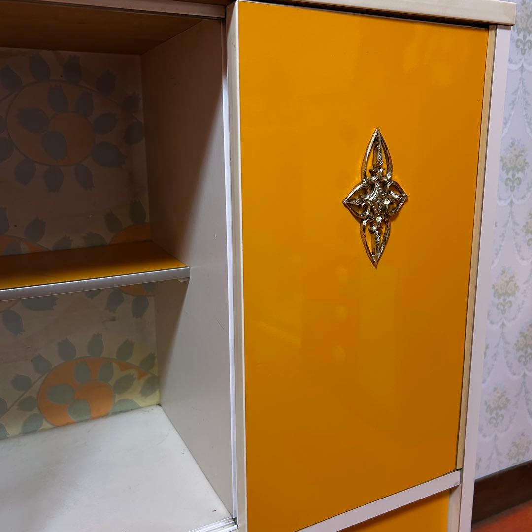 【新生活に】 昭和レトロ 食器棚 オレンジ