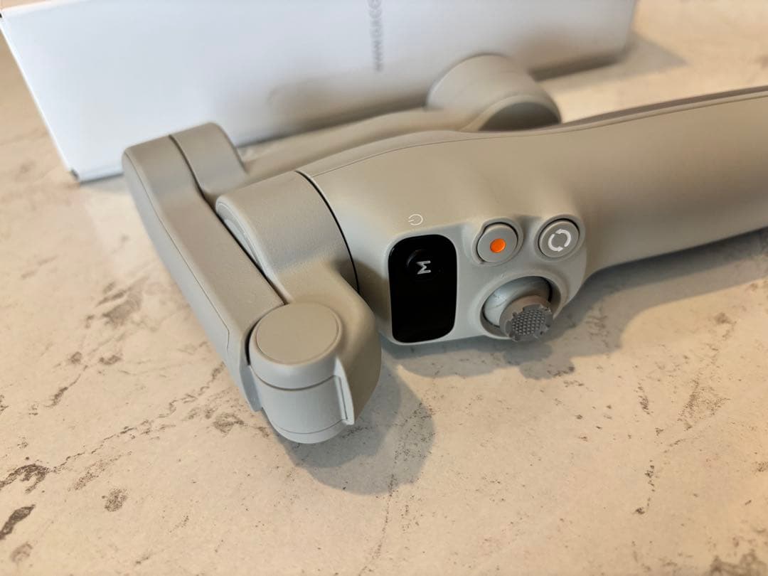 DJI OSMO MOBILE7 ジンバル 3軸スタビライザー