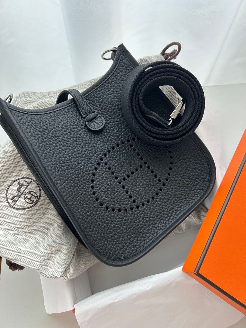 エルメス　HERMES ミニエヴリンノワール×シルバー金具 新品未使用　W刻印