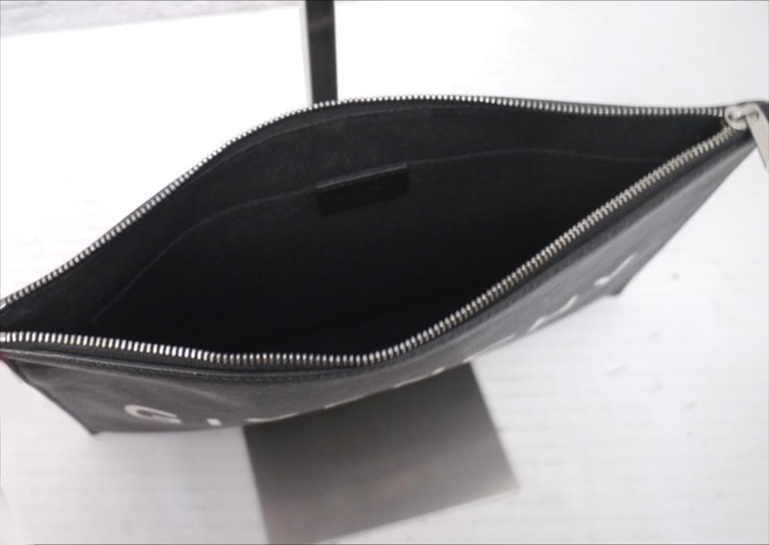 ◆GIVENCHY ジバンシィ ビッグロゴ サフィアーノレザー クラッチ バッグ