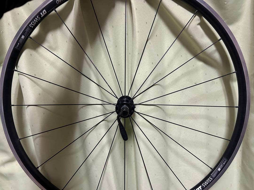 DT Swiss R460 11sクリンチャーアルミホイール