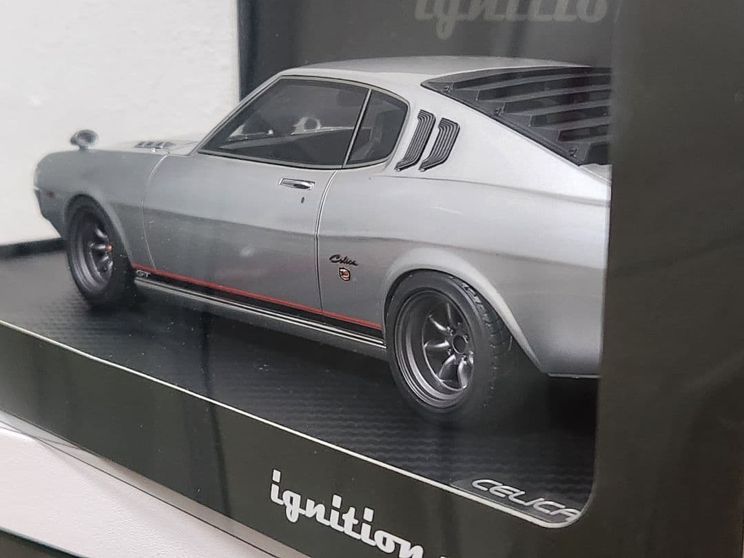 【1/18イグニッションモデル】トヨタ　セリカLB(TA27)シルバー