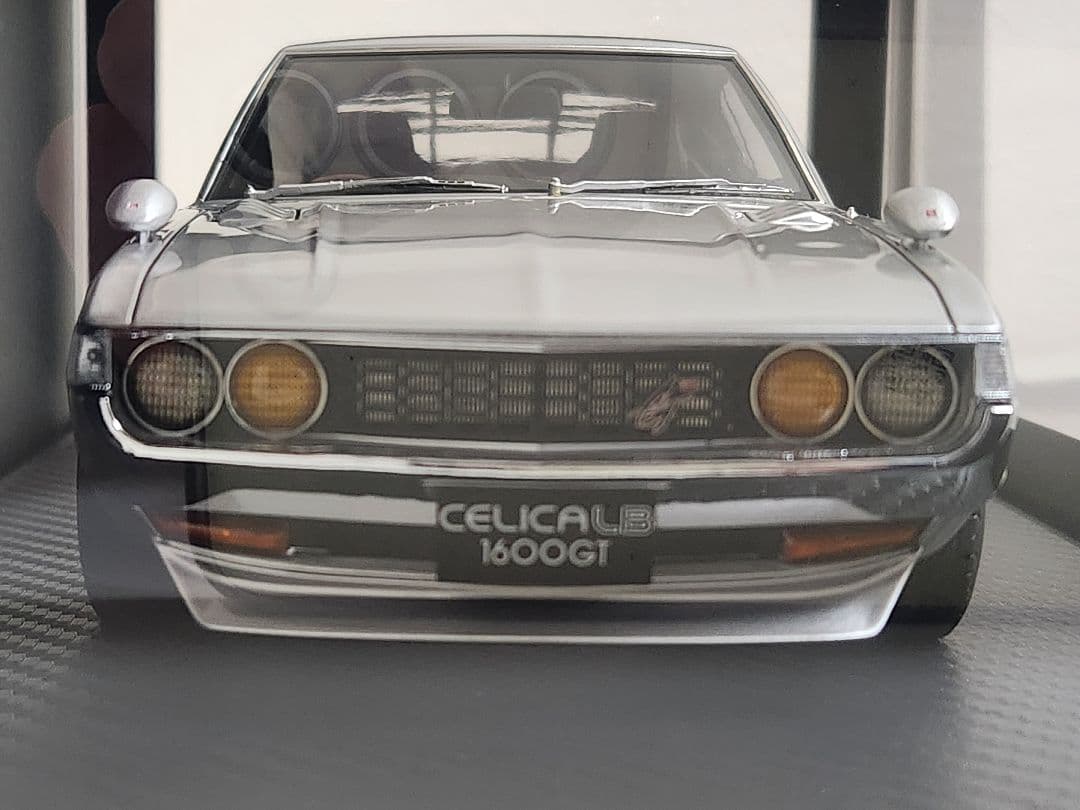 【1/18イグニッションモデル】トヨタ　セリカLB(TA27)シルバー