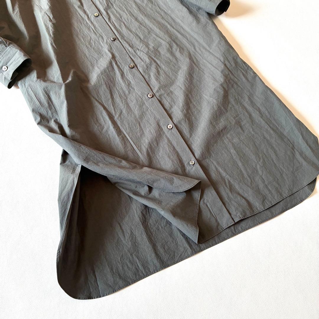 美品✨ビアズリー　2023AW　後ろフリルシャツワンピース　グレー　マキシ丈