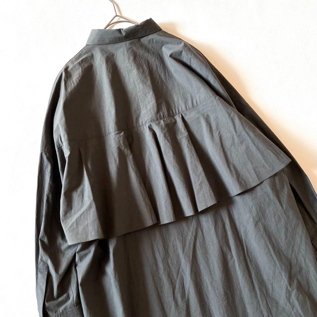 美品✨ビアズリー　2023AW　後ろフリルシャツワンピース　グレー　マキシ丈