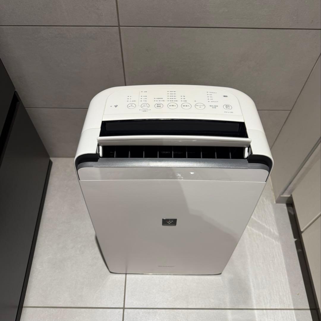 SHARP シャープ　除湿機　CV-L120-W 2021年製
