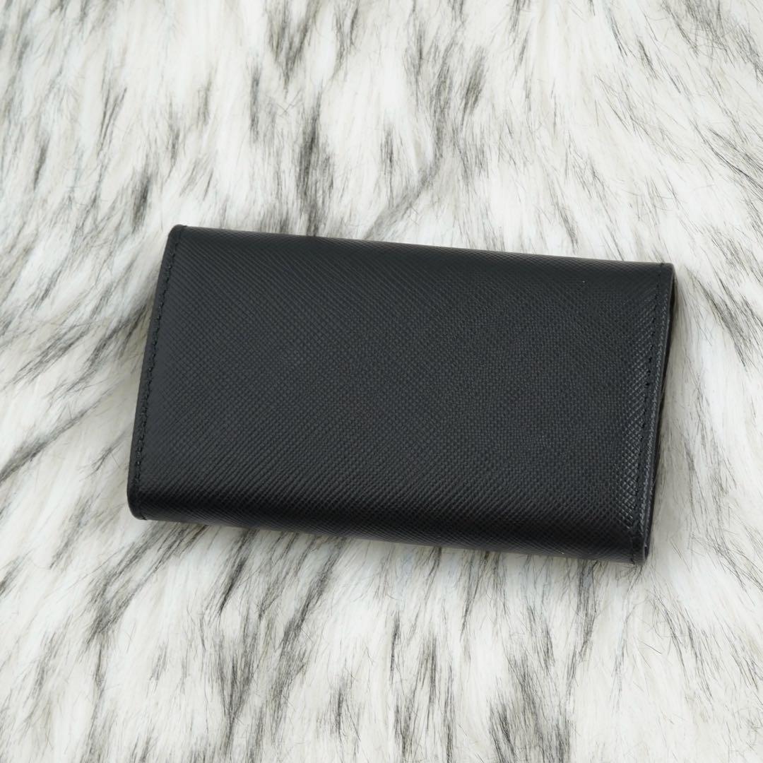 新品未使用品　箱付き　PRADA プラダ　キーケース　サフィアーノ　ブラック