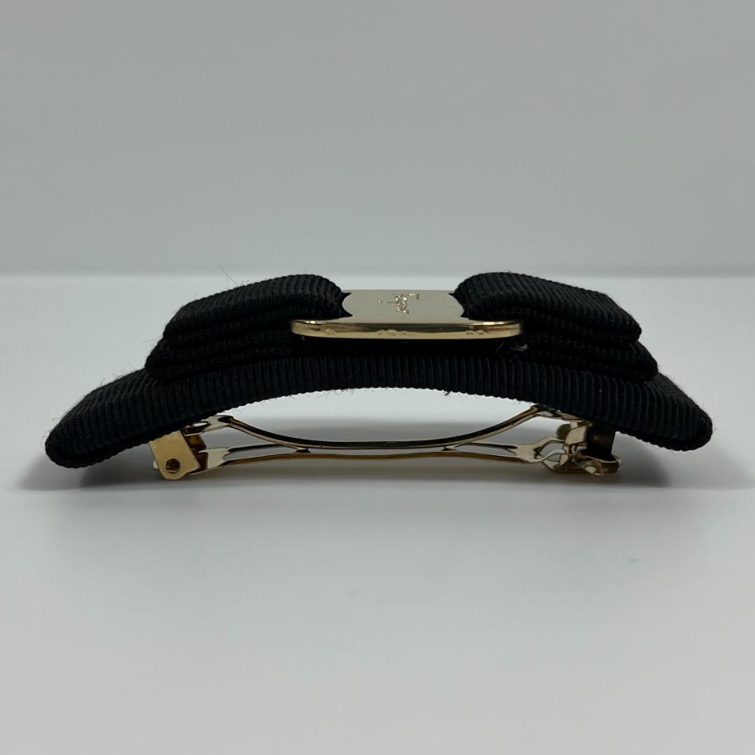 フェラガモ　バレッタ　ブラック　ヴァラ　MBZ203