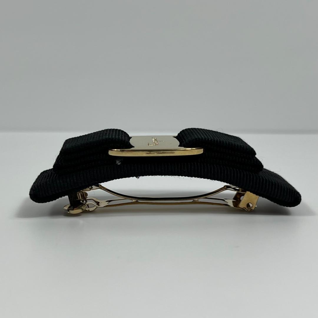 フェラガモ　バレッタ　ブラック　ヴァラ　MBZ203