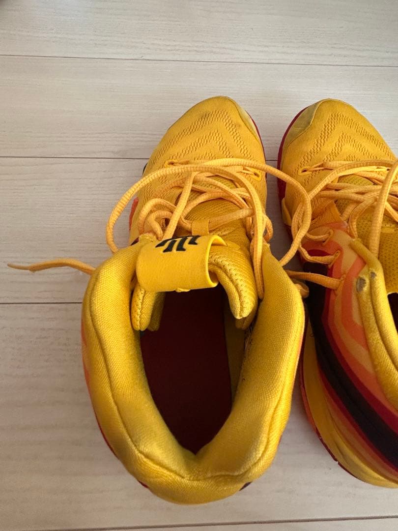 ナイキ　カイリー　カイリー4 アンクリュドリュー　28.5cm