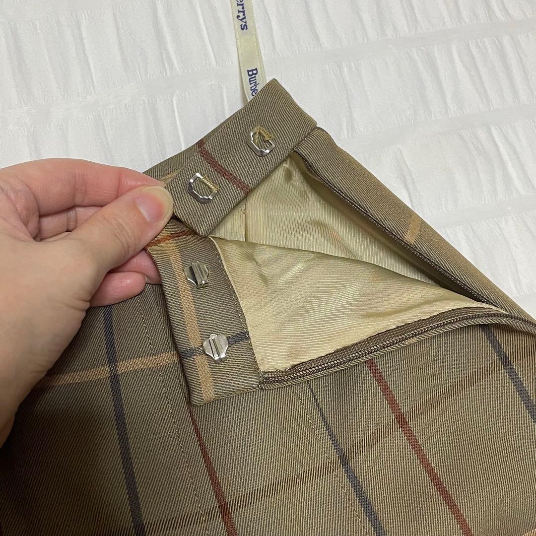 ⭐️美品！Burberry チェック　レディース　スカートスーツ　ベスト付き
