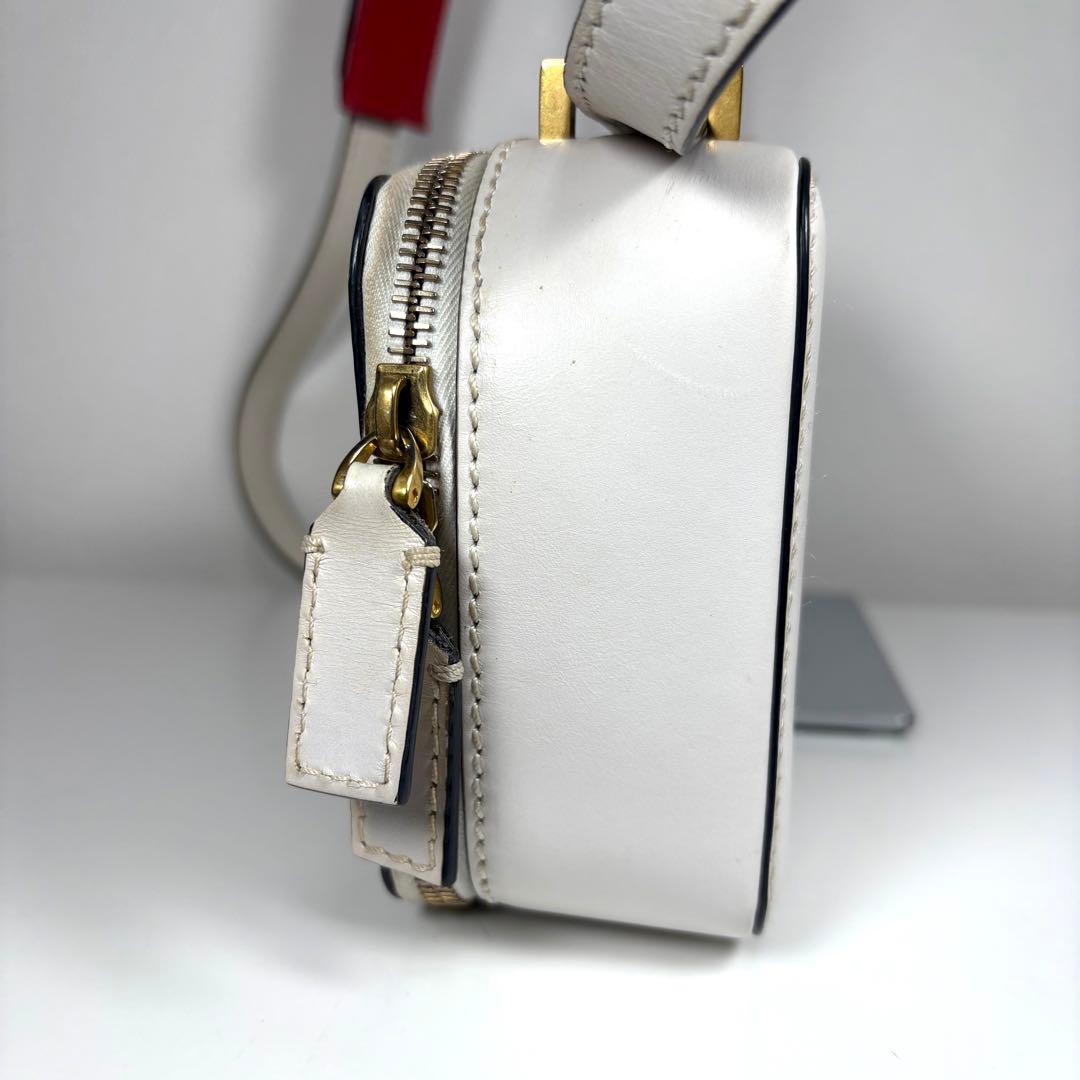 VALENTINO シグネチャー Vロゴ レザーショルダーバッグ カメラバッグ