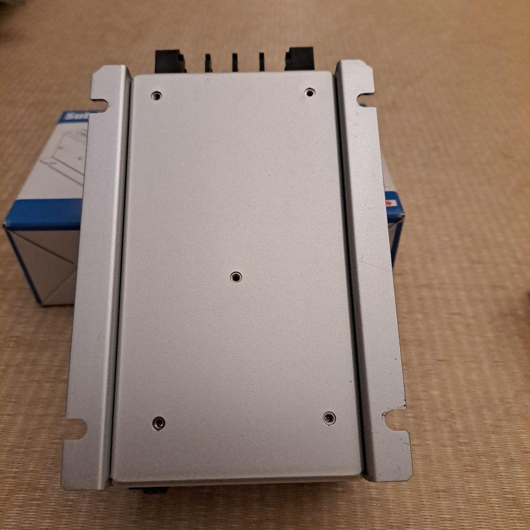 走行充電器　New Era SBC-004 サブバッテリーチャージャー