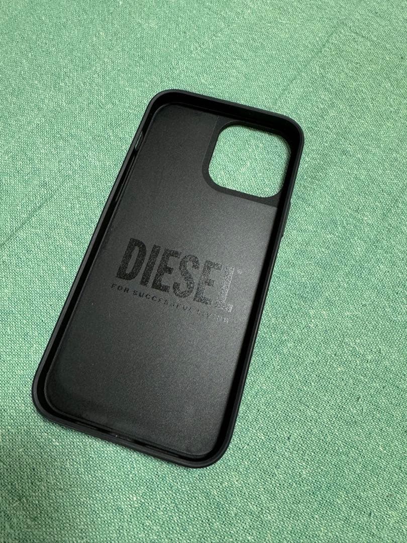 iPhone13promax ケース　diesel