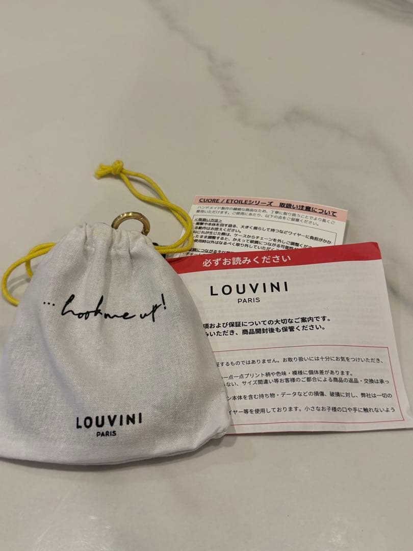 LOUVINI ハンドストラップ PETIT CUORE BLACK-PINK