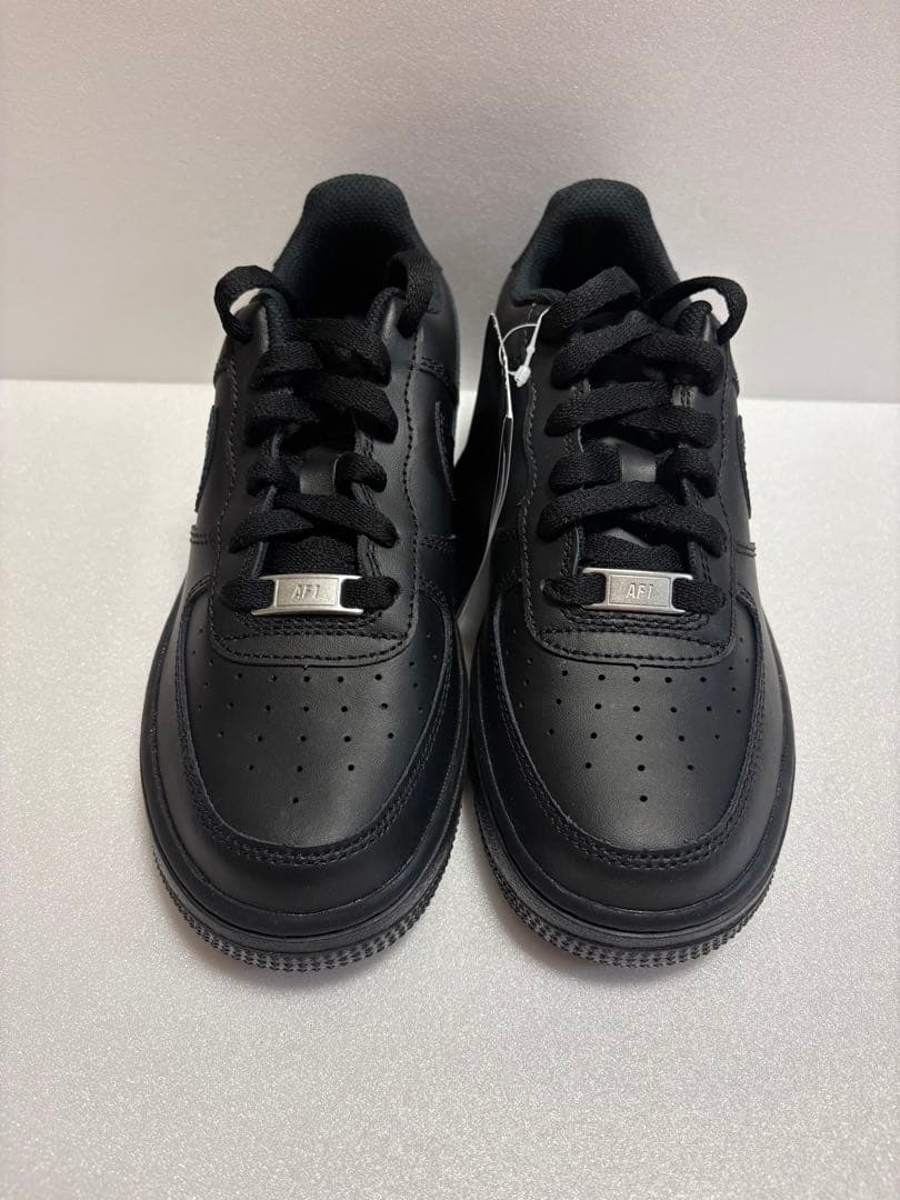 NIKE AIR FORCE 1 エアフォース1 ブラック　GS 23cm