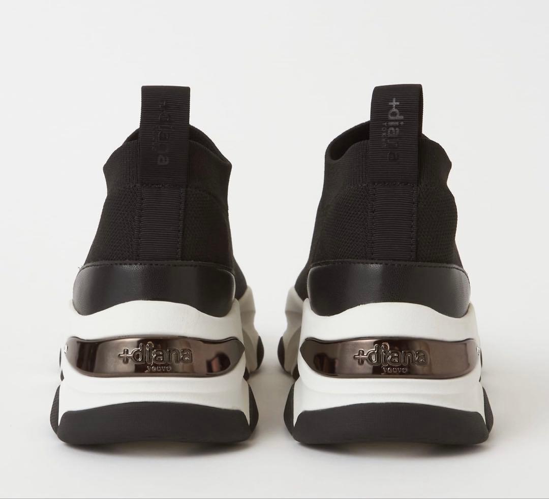 プラスダイアナ　【撥水加工】軽量ニットソックススニーカー （黒生地）　21.5