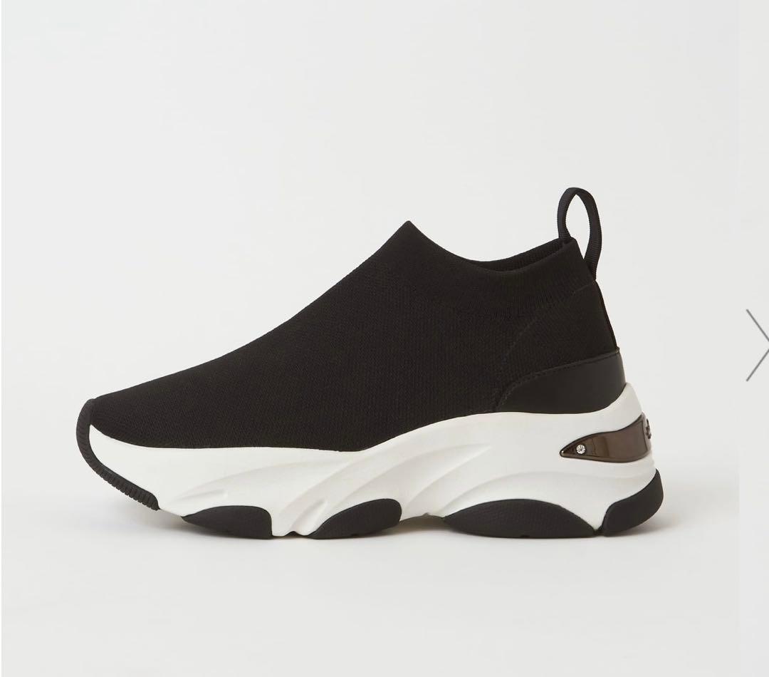 プラスダイアナ　【撥水加工】軽量ニットソックススニーカー （黒生地）　21.5