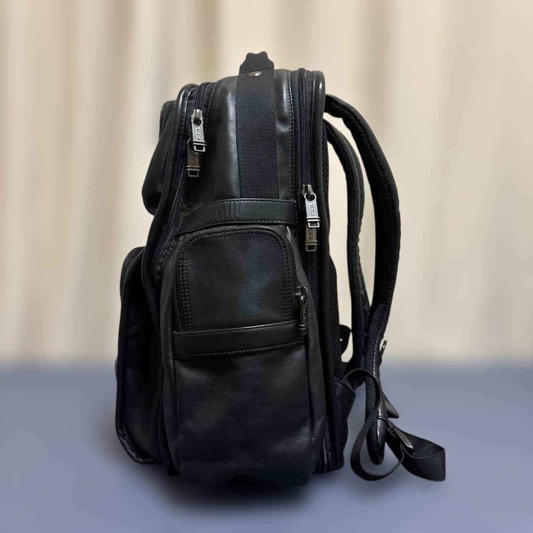 ✨希少美品✨　TUMI レザー製　リュック