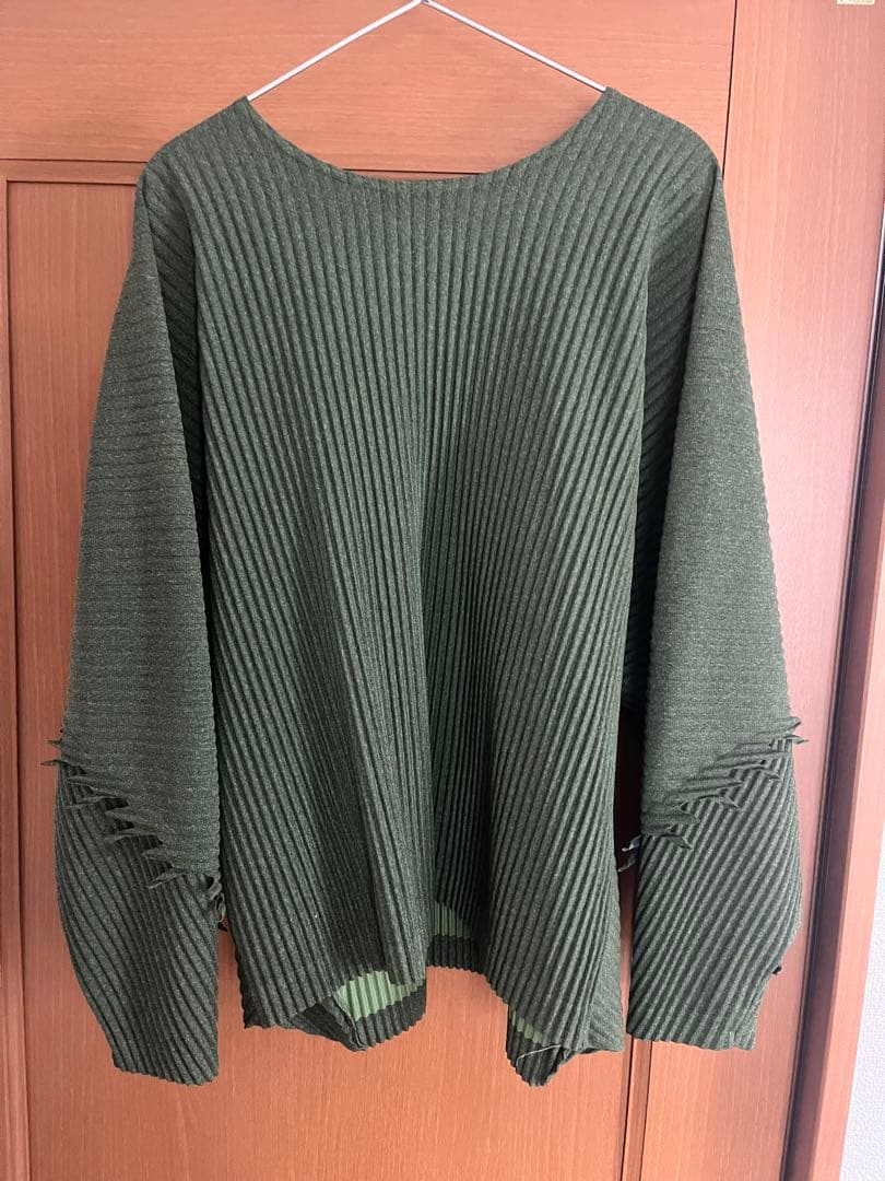 HOMME PLISSÉ ISSEY MIYAKE SERRATE