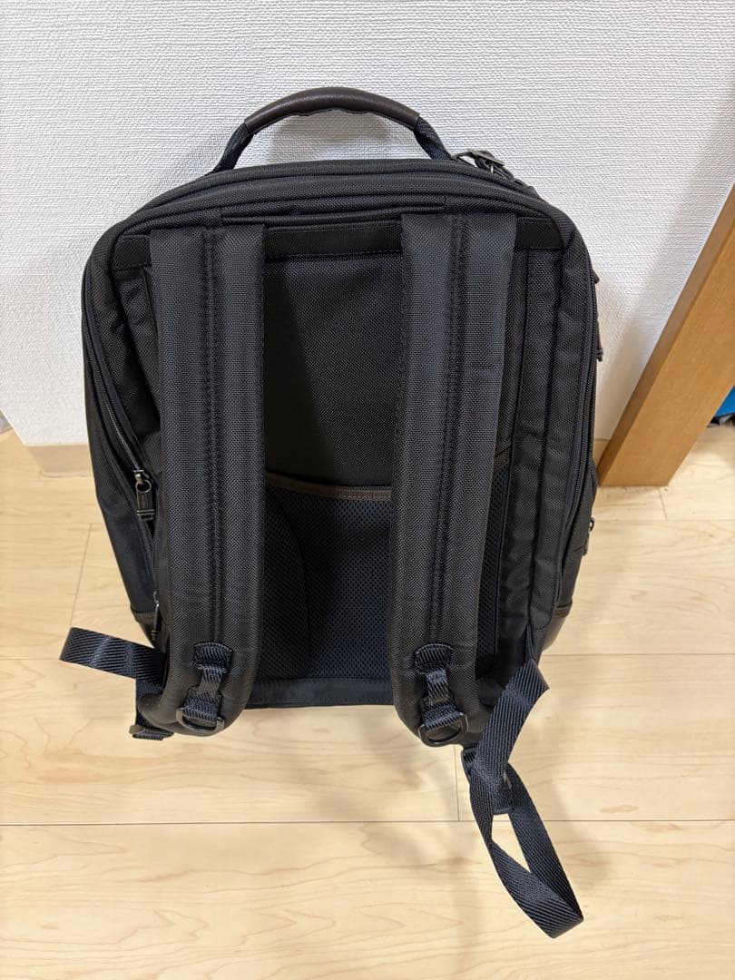 TUMI ブラック　リュック　バックパック