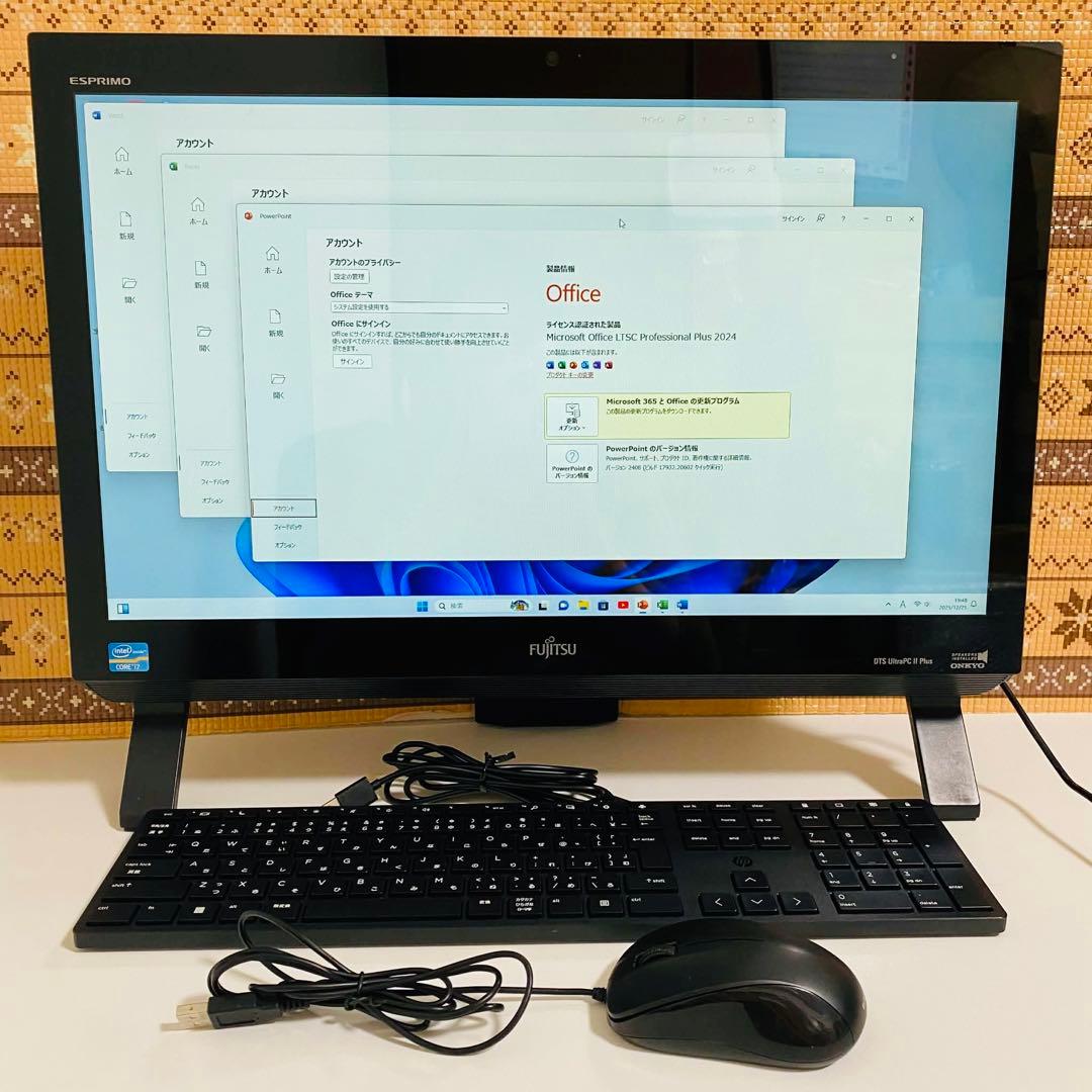 Y996 Fujitsuデスクトップ i7メモリ8G高速SSDサクサクWin11