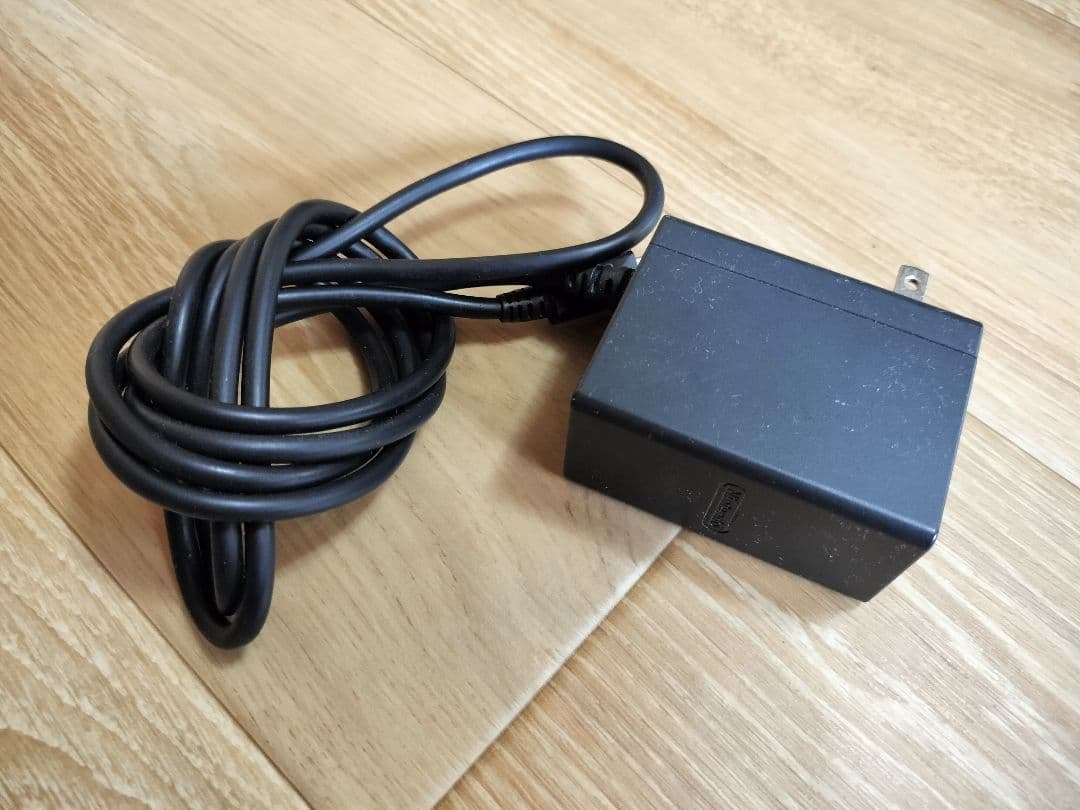 伊*東様 【動作確認済】Nintendo Switch 本体 ACアダプター付き