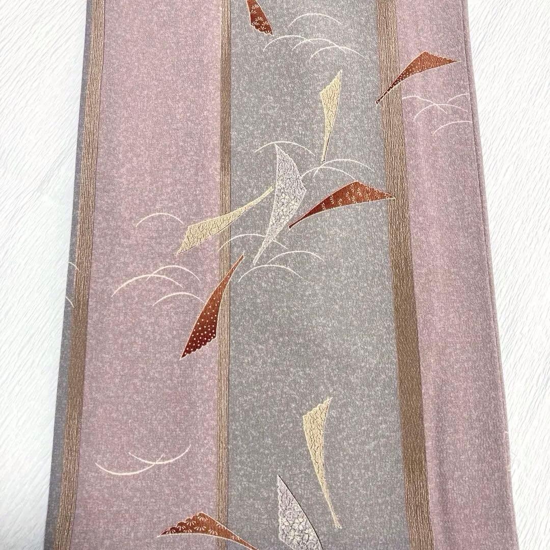 【美品✨】東レシルック　洗える着物　小紋　黄みのグレー　くすみピンク　縦縞　G7