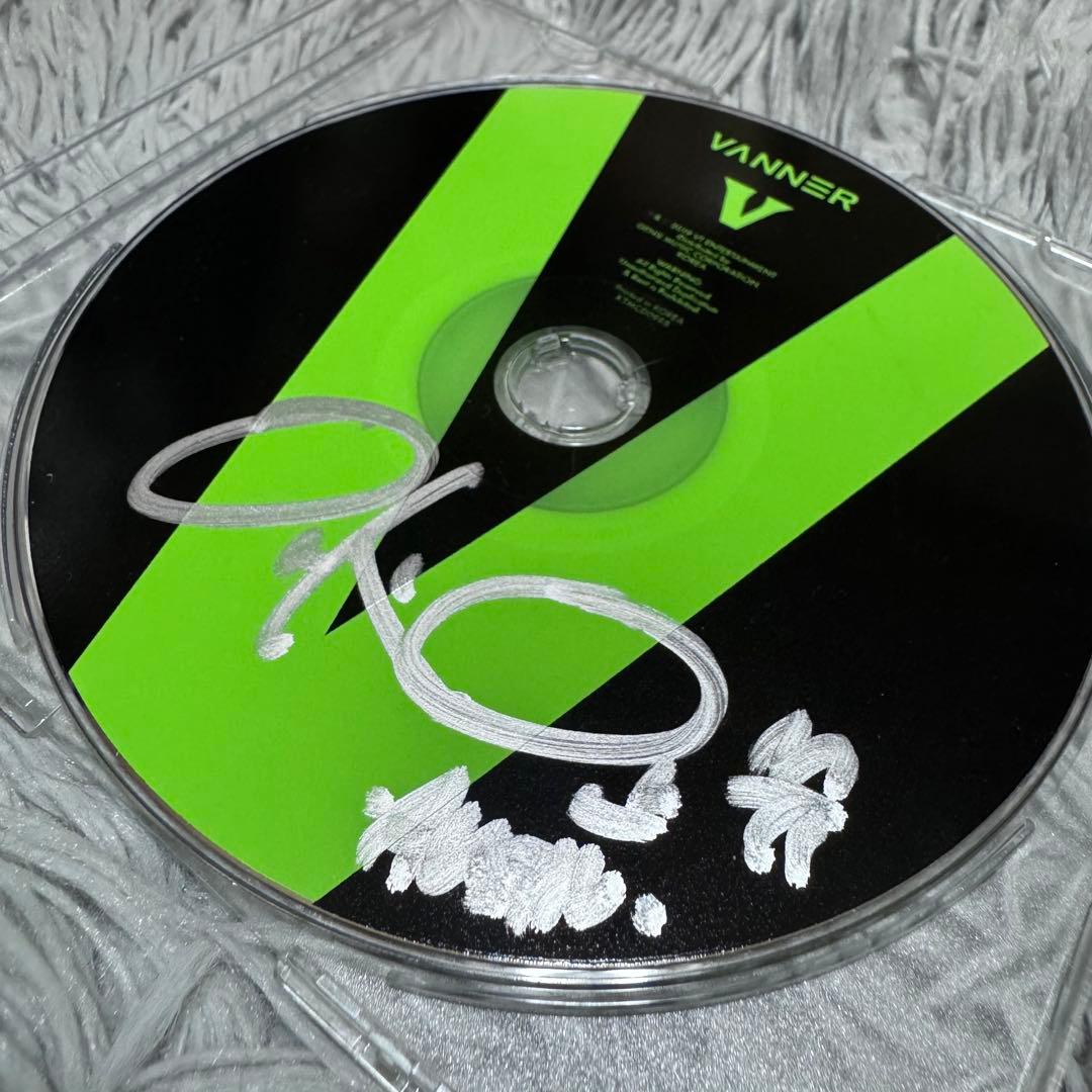 VANNER V アルバム Ahxian サイン入り