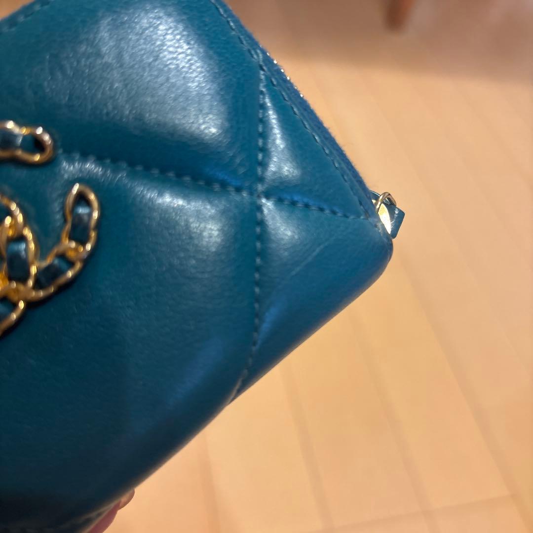 CHANEL ターコイズ ケース