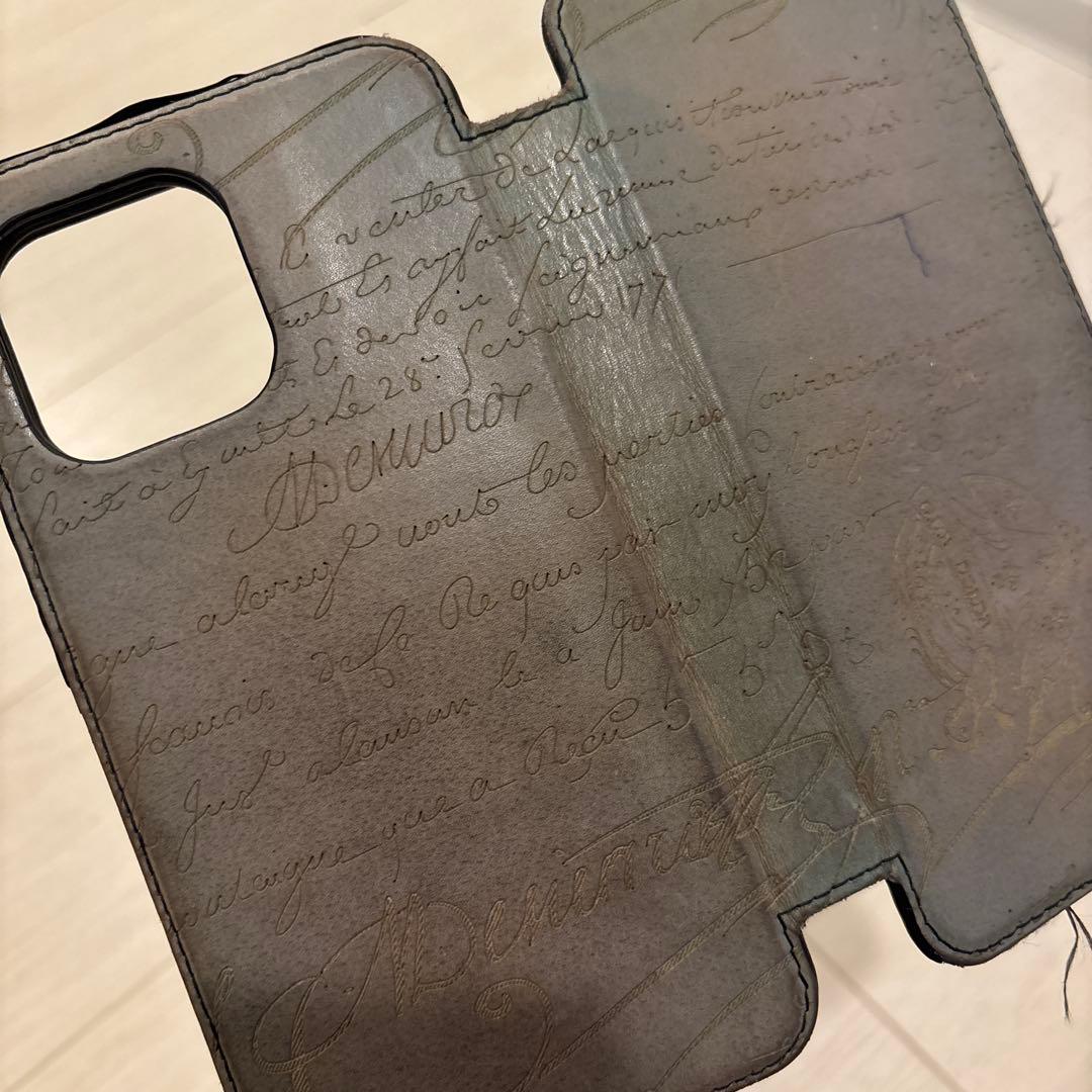 手帳型iPhoneケース グレー 15promax