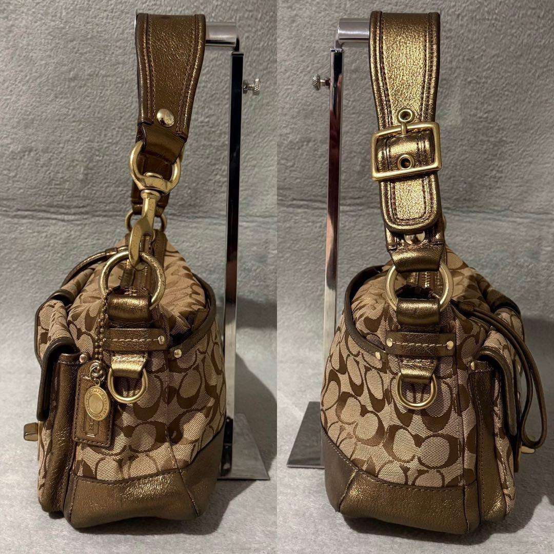 バッグ Coach Legacy Signature One Shoulder Bag